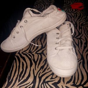 Women's canvas  slip on shoes